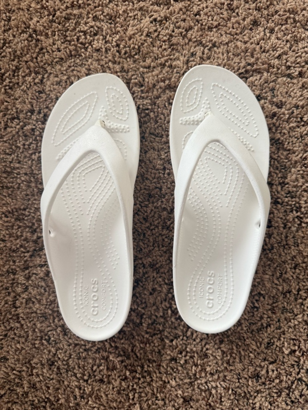 Crocs kadee ii sandals flops women. Size 8. White
